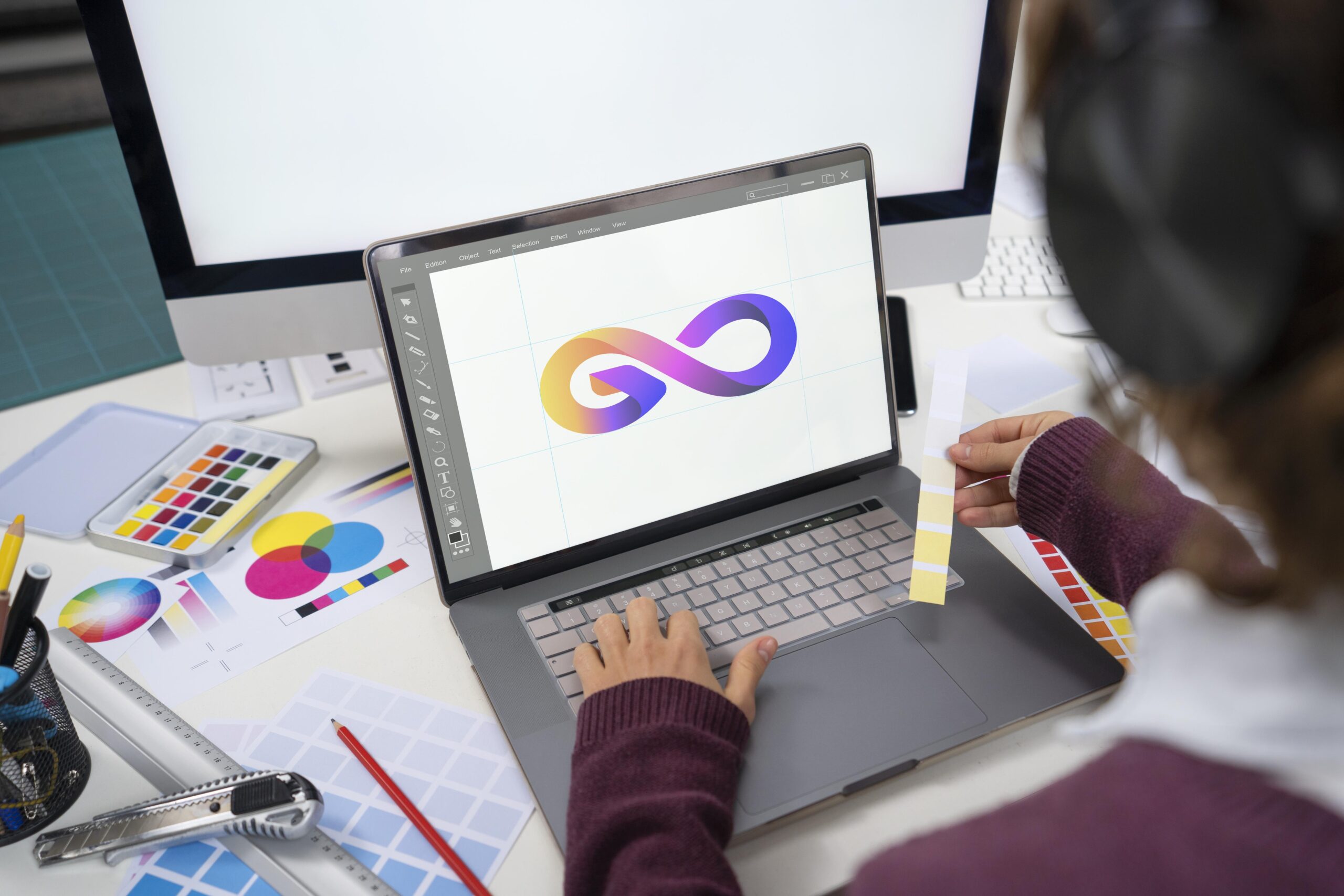 young-female-designer-working-her-laptop – Kursus Online Humas, Konsultan Penanganan Krisis Komunikasi, Konsultan Krisis Komunikasi, Strategi Komunikasi Humas Pemerintah, Manajemen Isu Dan Krisis Kursus Online Humas, Konsultan Penanganan Krisis Komunikasi, Konsultan Krisis Komunikasi, Strategi Komunikasi Humas Pemerintah, Manajemen Isu Dan Krisis